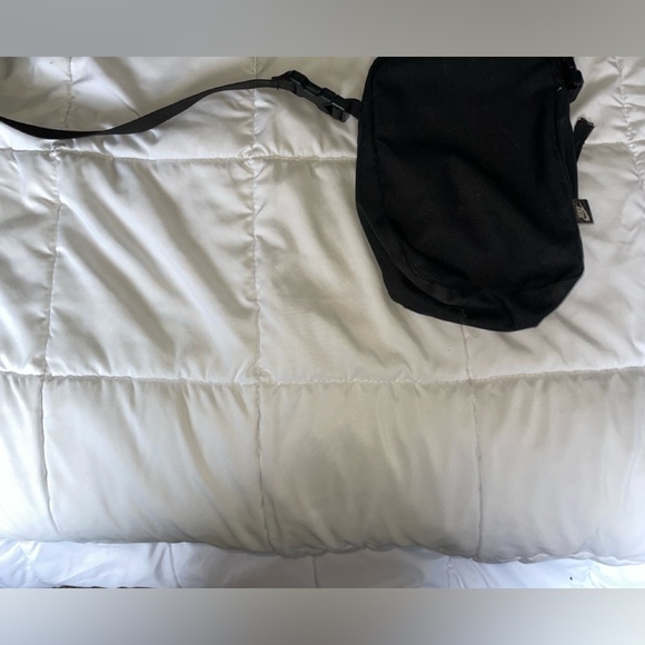Black Nike crossbody bag - Picture 2 of 4